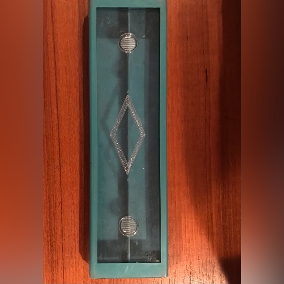 Vintage Plastic Pencil Case with Sliding Lid - Picture 3 of 3